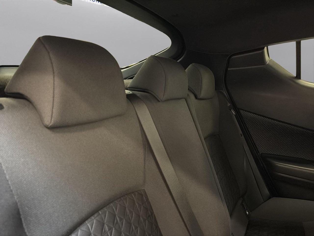 Toyota C-HR 1.8h Trend e-cvt