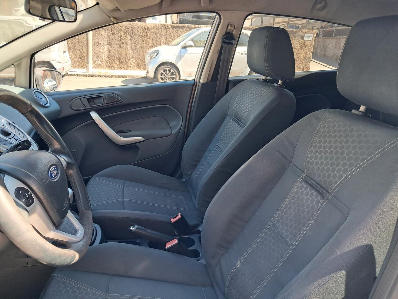 Ford Fiesta 1.4 TDCi 5p. Titanium