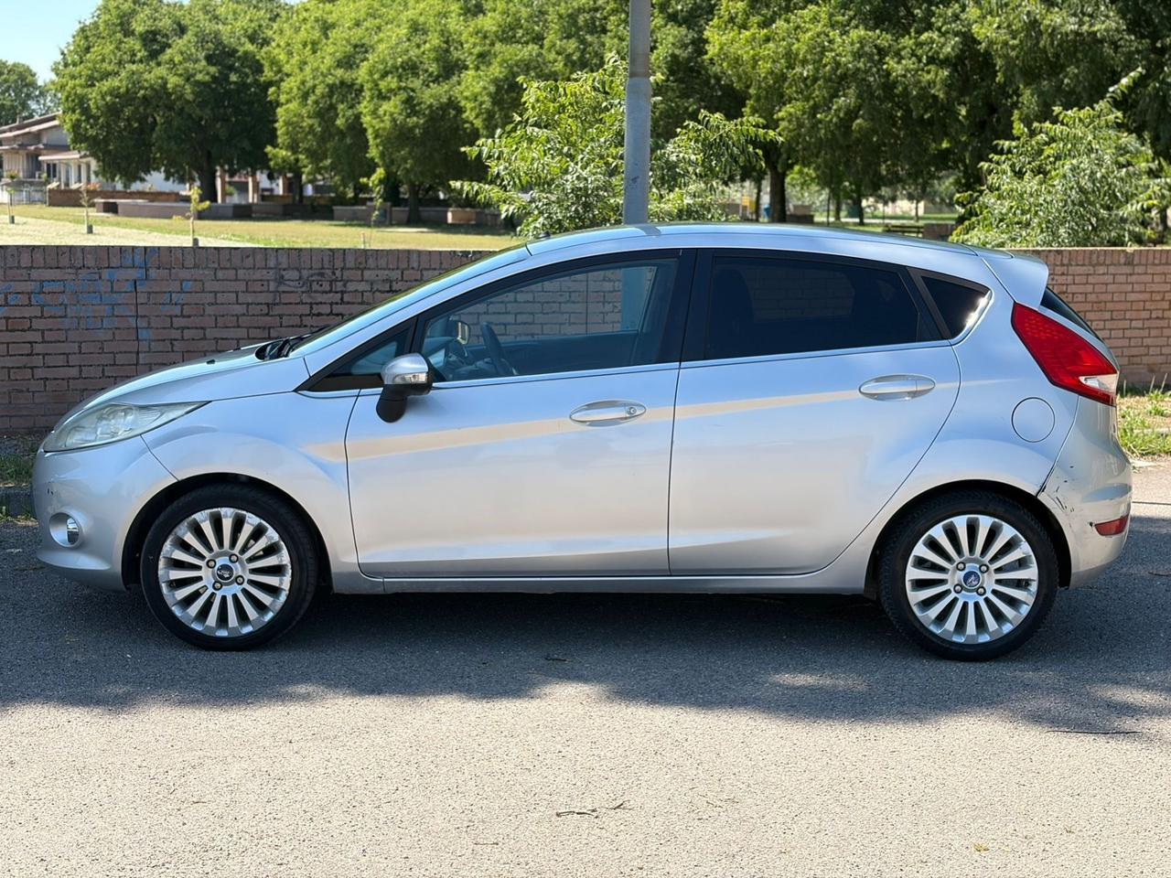 Ford Fiesta 1.4 TDCi 5p. Titanium