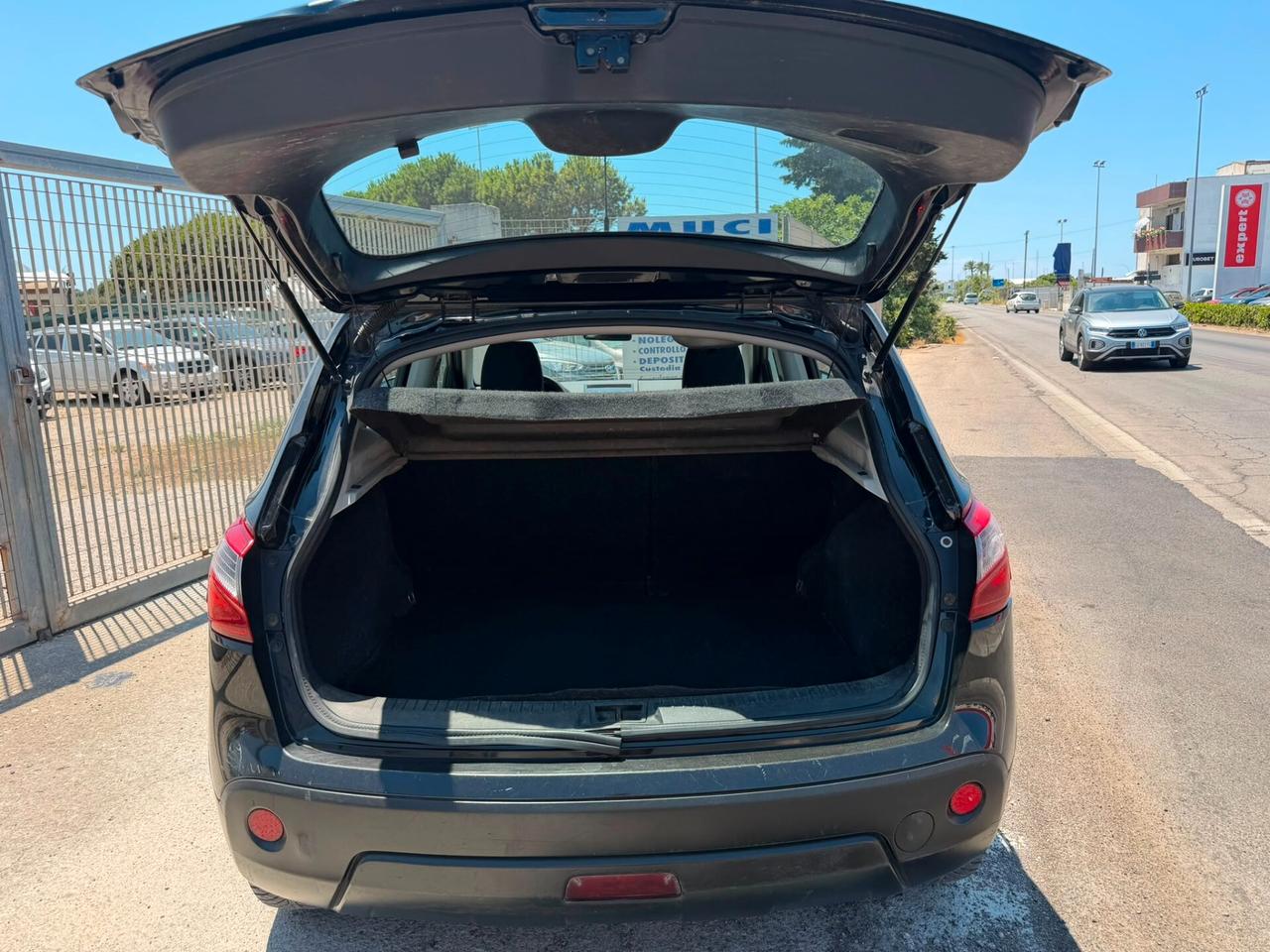 Nissan Qashqai 1.5 DIESEL 2012