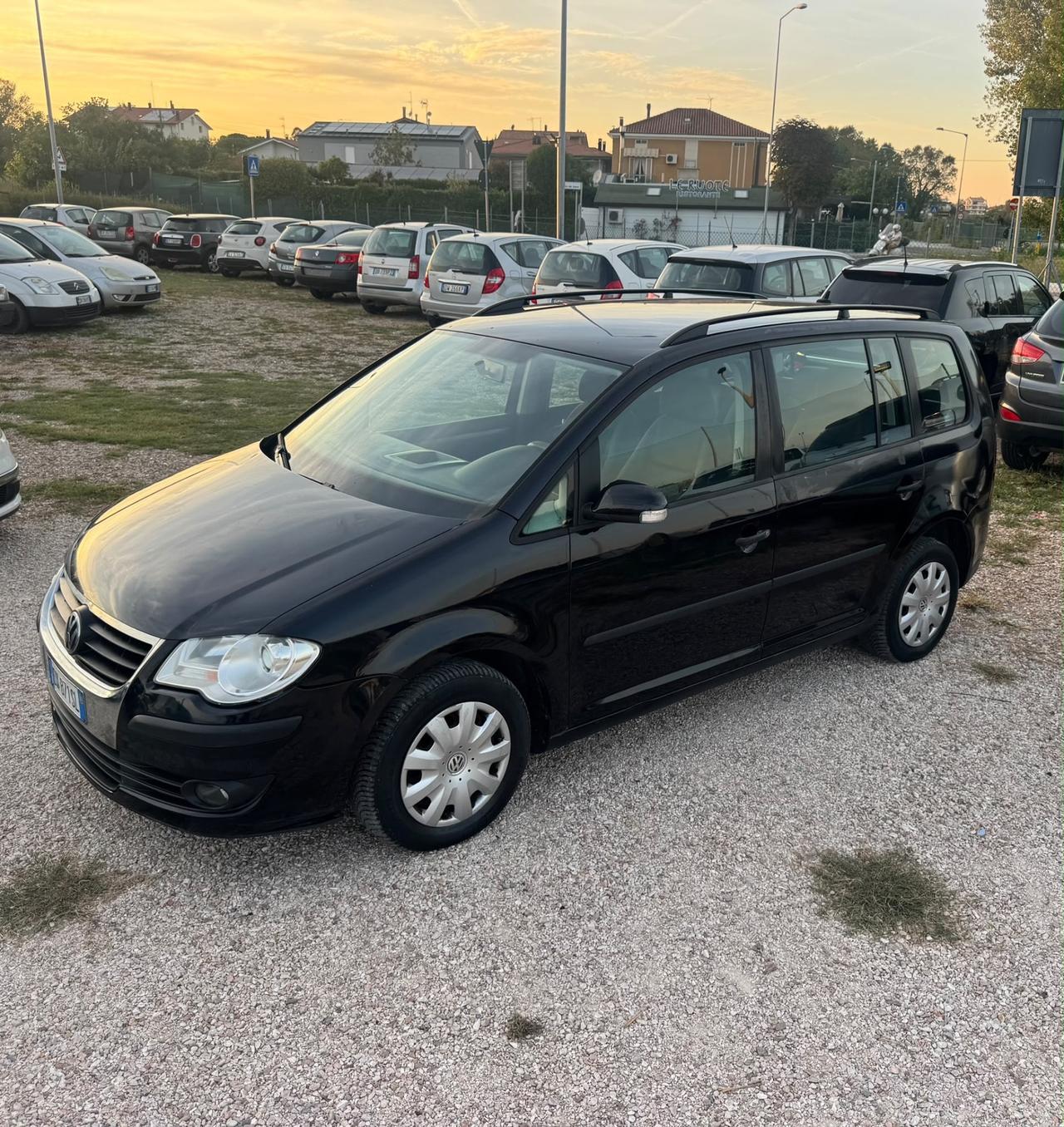 Volkswagen Touran 2.0 Trendline Ecofuel 7 P.ti