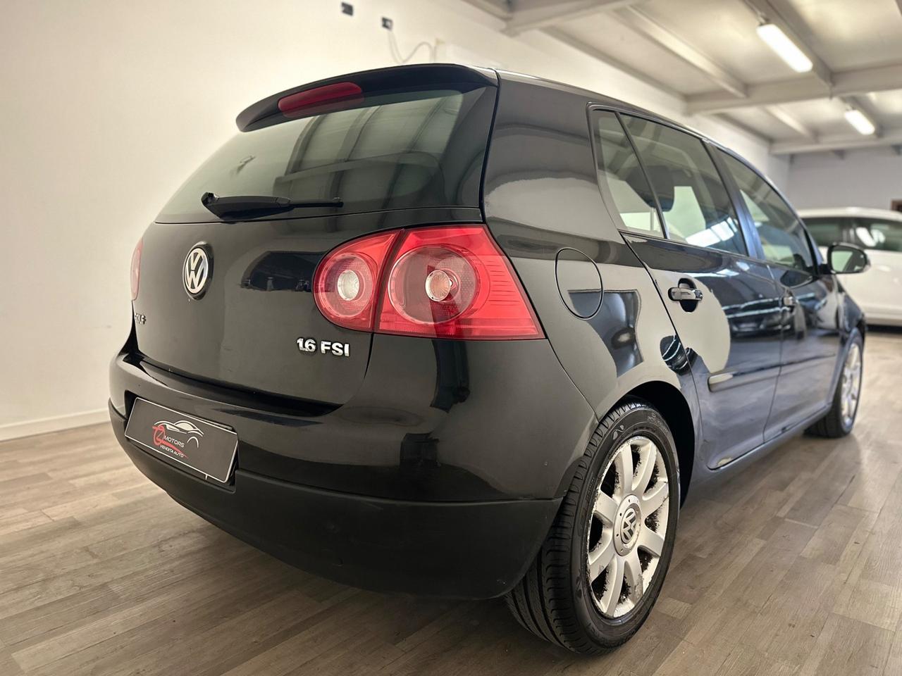 Volkswagen Golf 1.6 16V FSI 5p. Sportline NEOPATENTATI