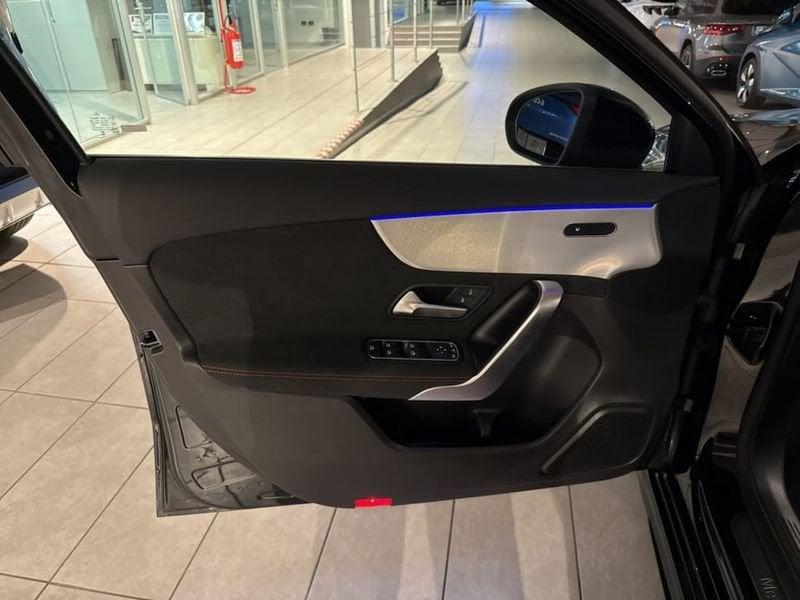 Mercedes-Benz Classe A 180d Automatic AMG Line Advanced Plus Digital Edition