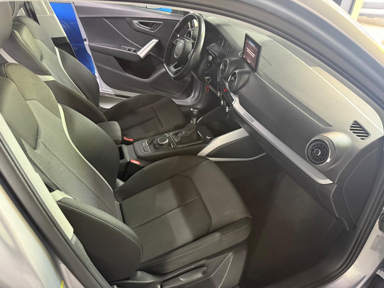 Audi Q2 30 TDI Business Design