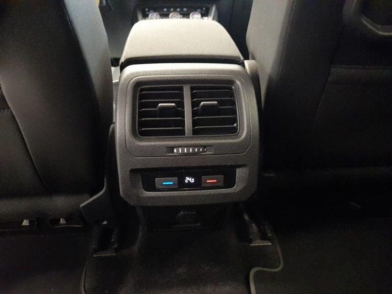 Volkswagen Touran 2.0 TDI SCR Business DSG