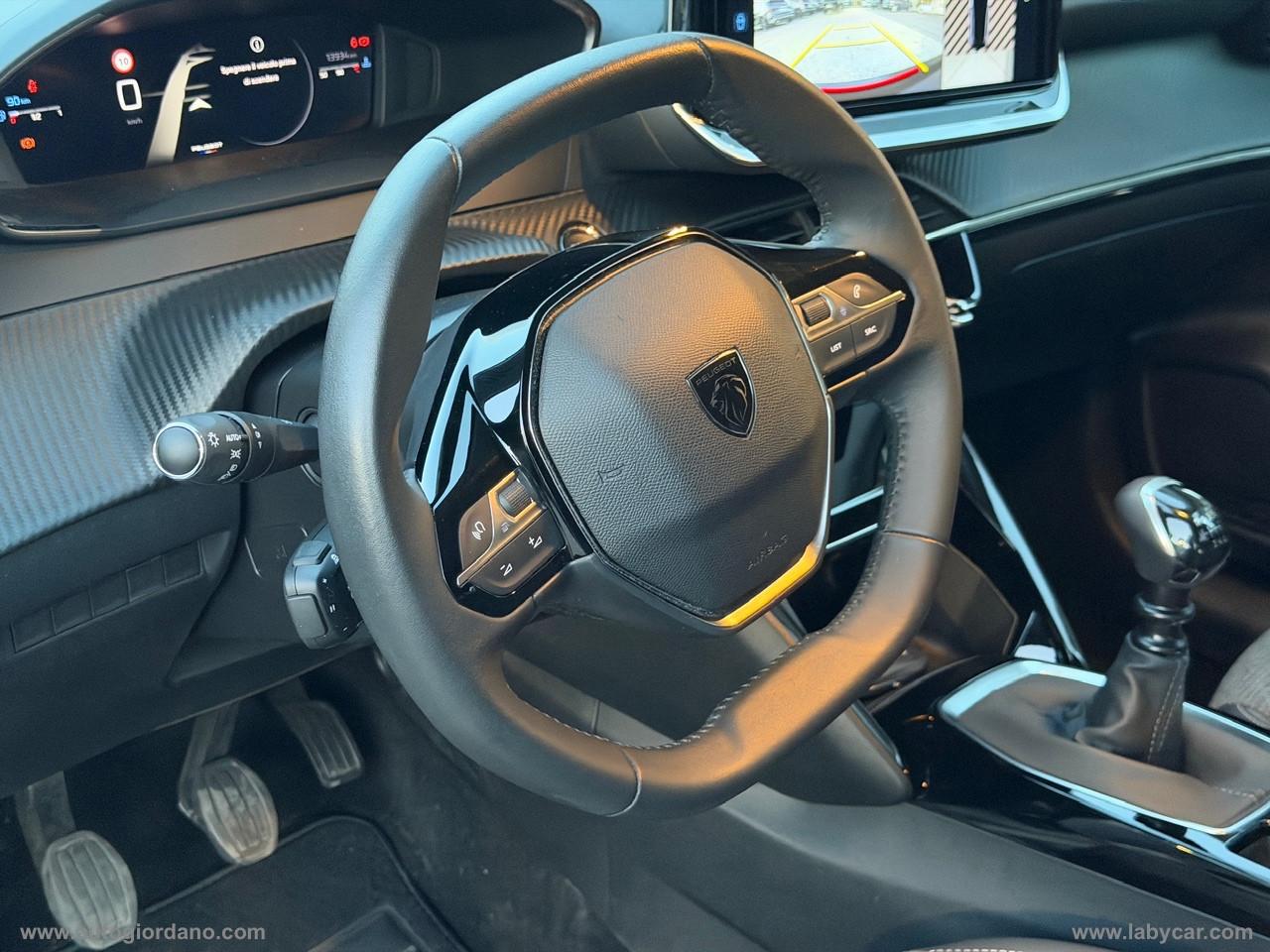 PEUGEOT 208 PureTech 100 S&S 5p. Allure PACK NAVIGATION + VISON PACK + VIIOPARK 2 + PARK DRIVE