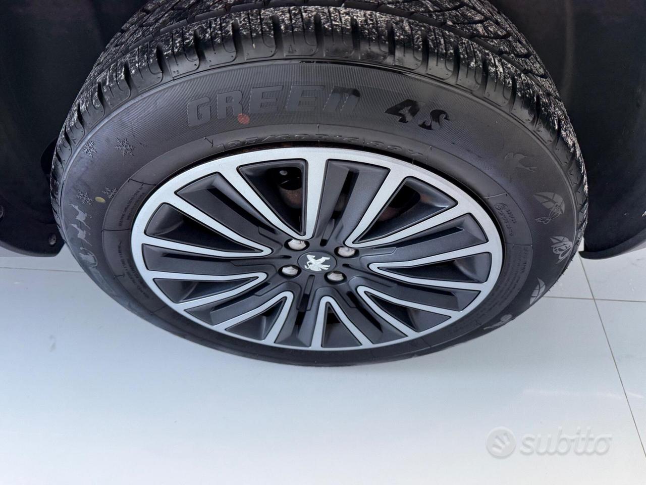 Peugeot 2008 1.2 VTi Active ok neopatentati