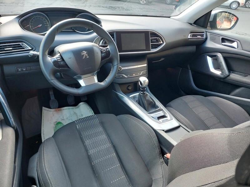 Peugeot 308 BlueHDi 120 S&S Allure