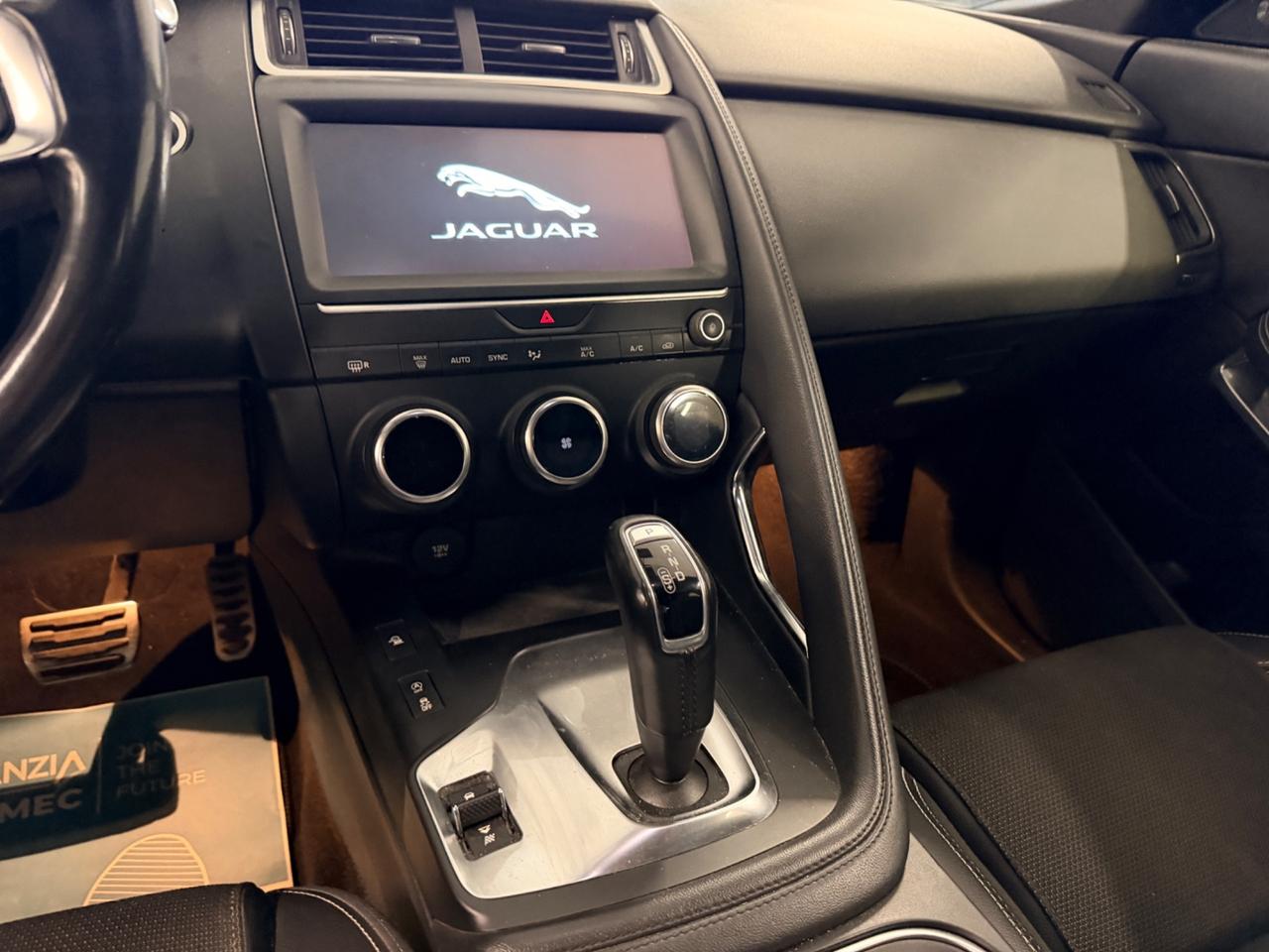 Jaguar E-Pace 2.0D 150 CV AWD aut. R-Dynamic