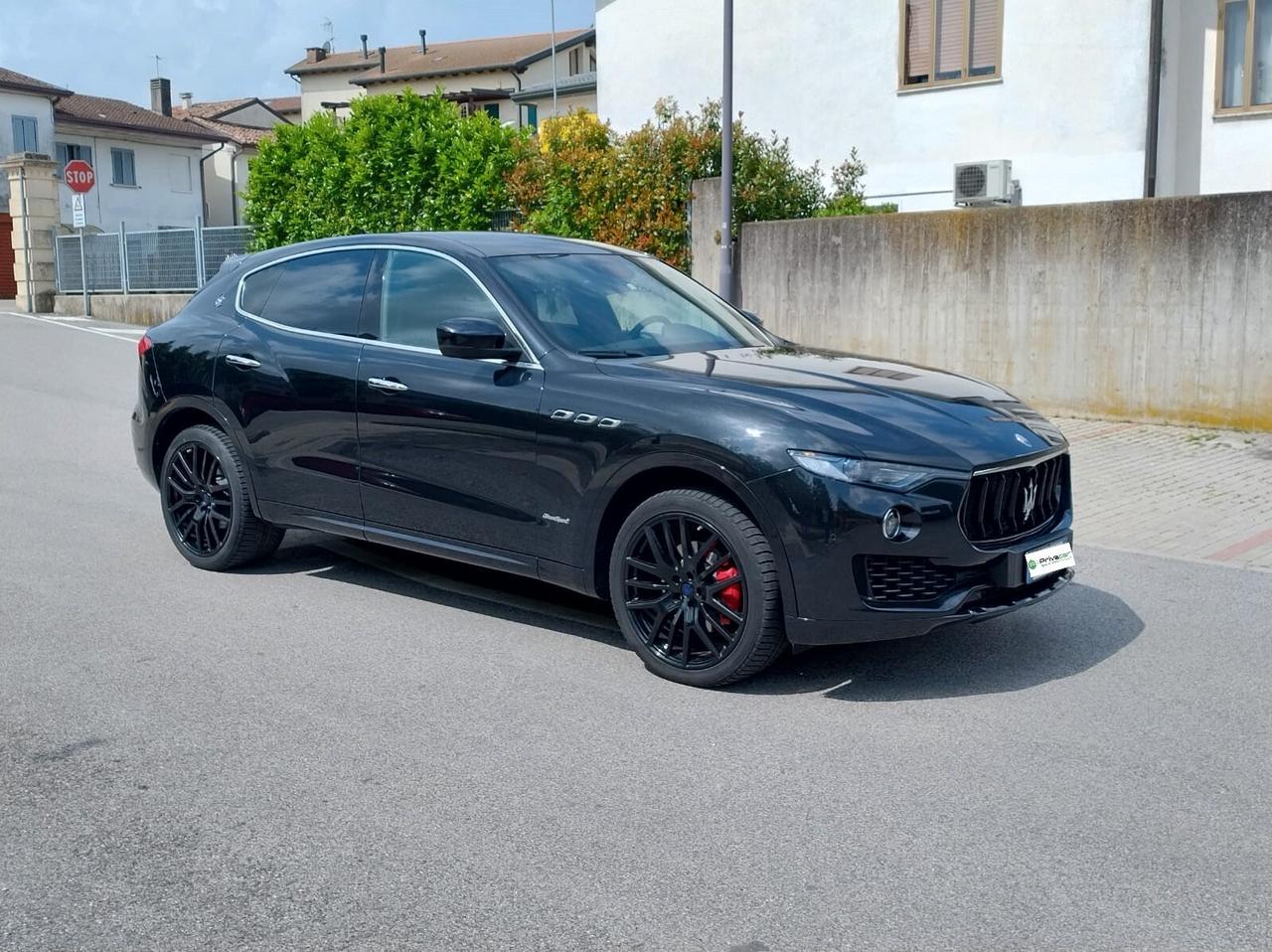 Maserati Levante V6 Diesel 275cv AWD Gransport UNIPRO