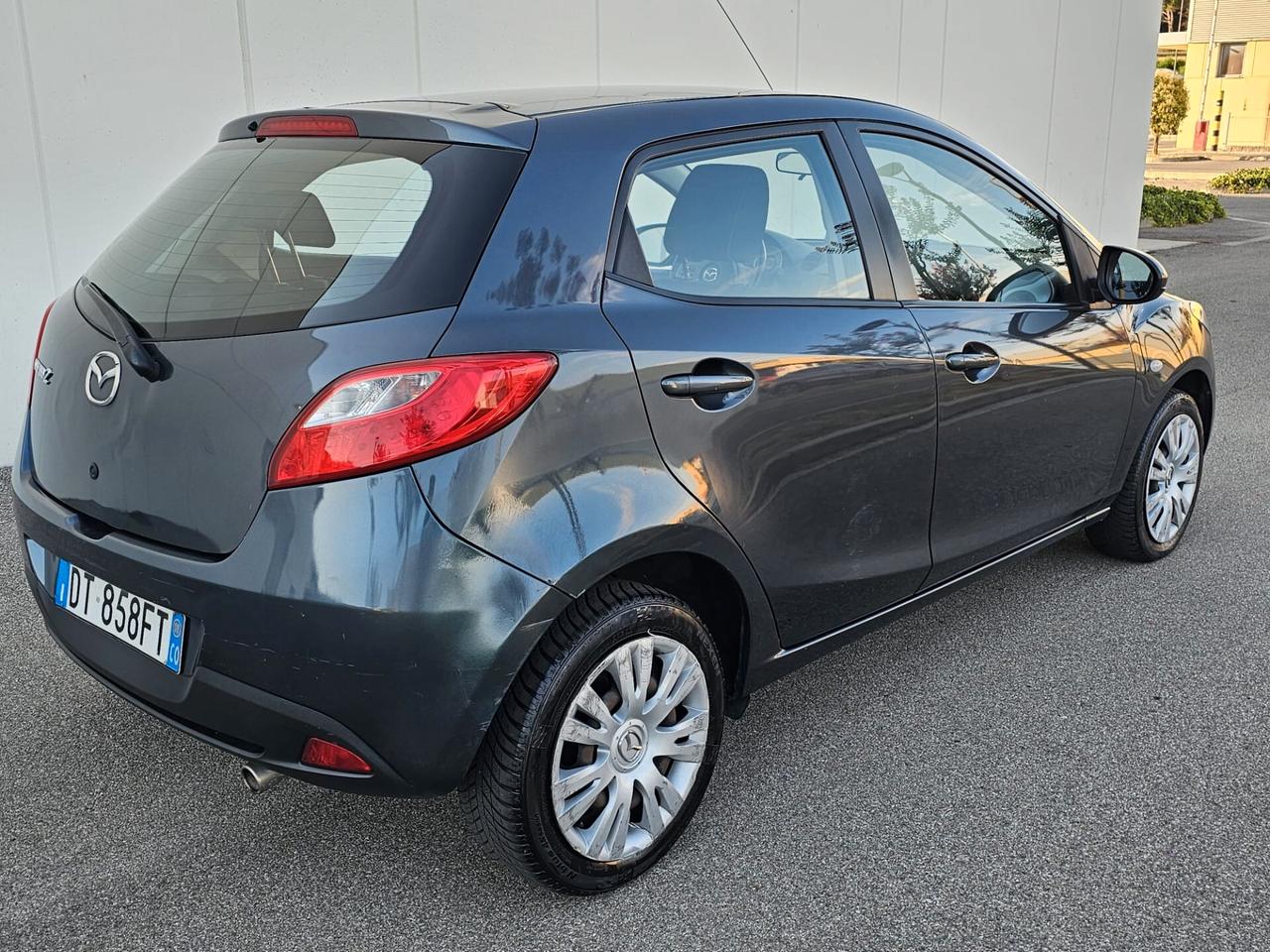 Mazda 2 benzina