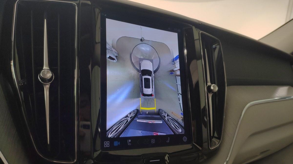VOLVO Xc60 T6 Recharge Plug-In Hybrid Awd Aut. Ultimate Dark