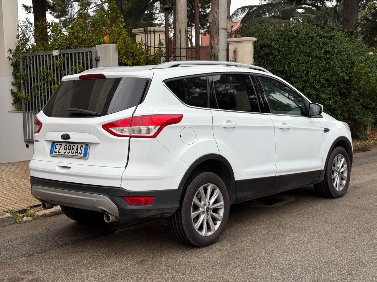 Ford Kuga 2.0 TDCI 150 CV 4WD Titanium 2015