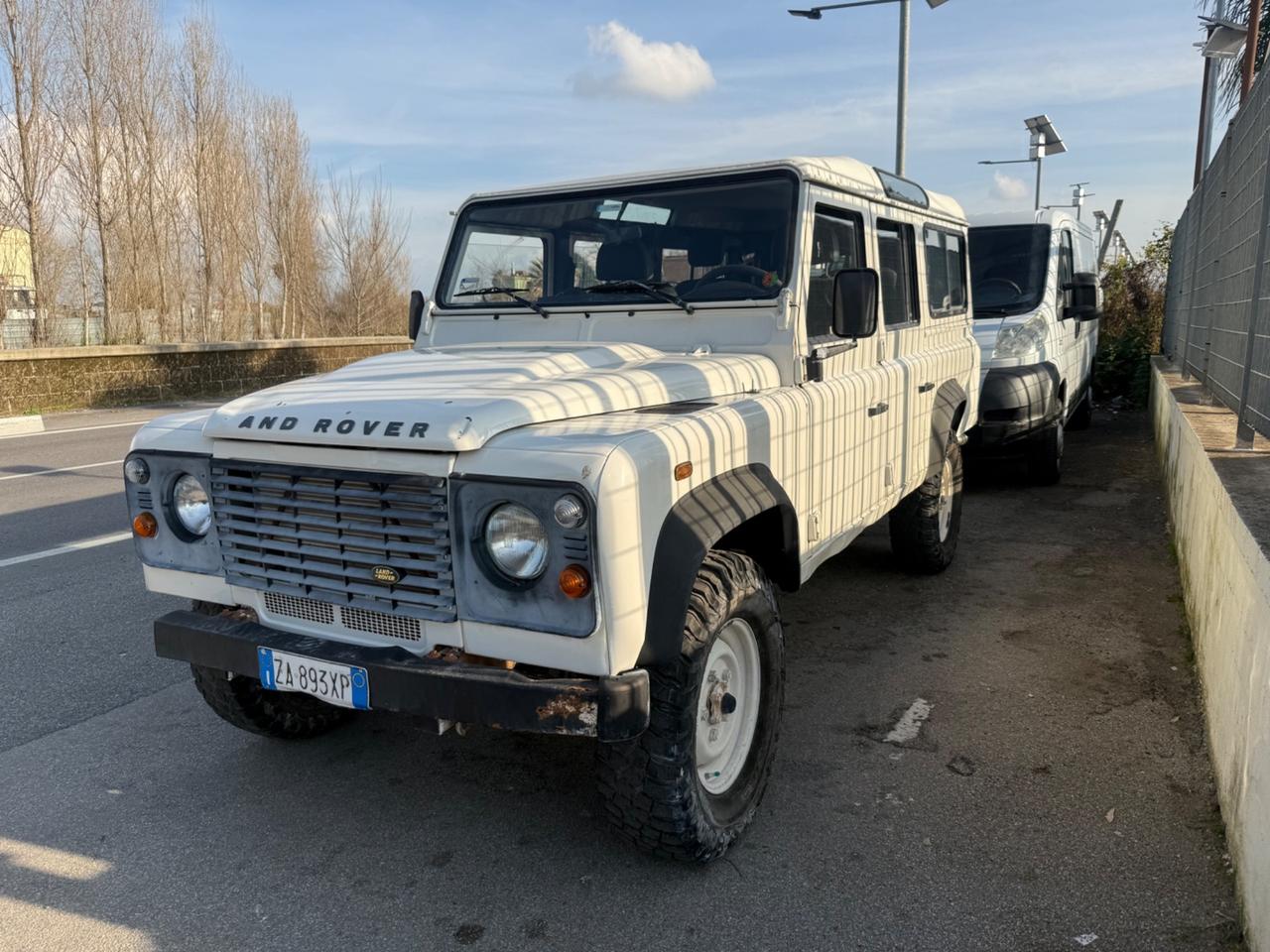 Land Rover Defender 110 2.4 TD4 7 Posti