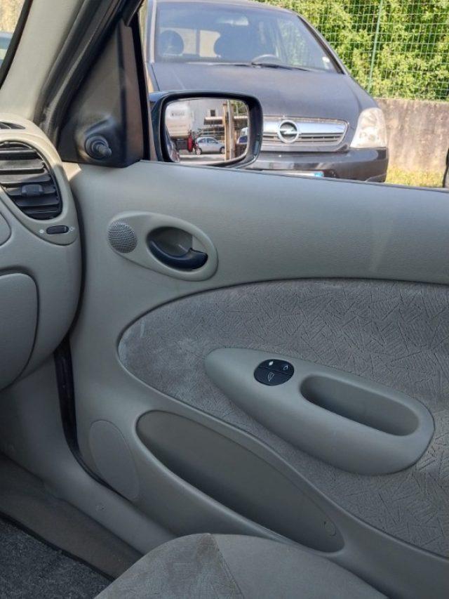 FORD Fiesta 1.2i 16V cat 5 porte Ghia unipro
