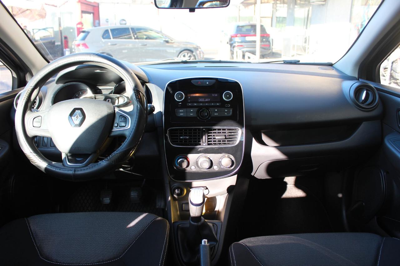 Renault Clio Life 1.2 75CV KIT DISTRIBUZIONE APPENA SOSTITUITO