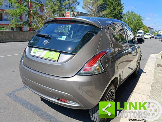 LANCIA Ypsilon 0.9 TwinAir 85 CV 5 porte Metano Ecochic