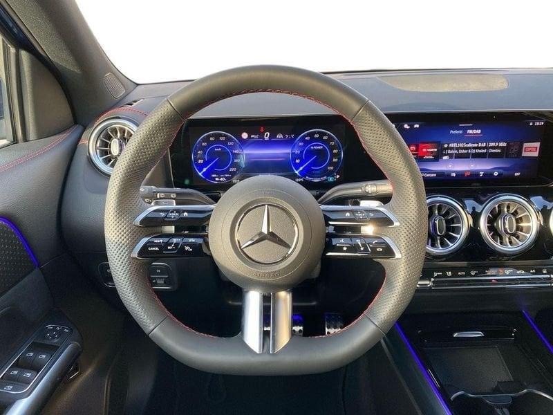 Mercedes-Benz EQA 300 AMG Line Advanced 4matic