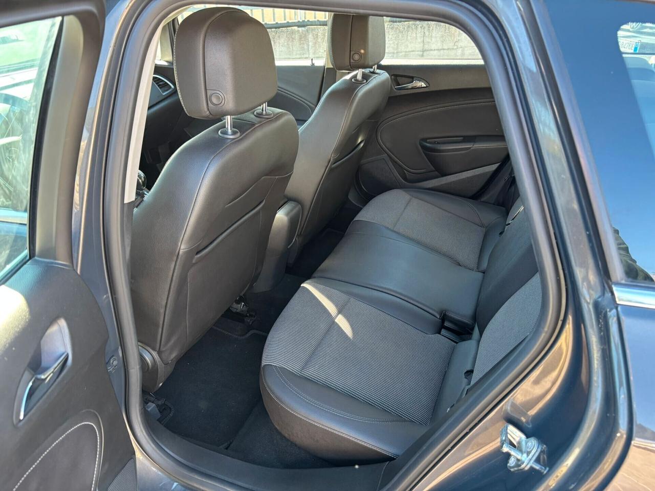 Opel Astra 1.7 CDTI 110CV Sports Tourer Cosmo