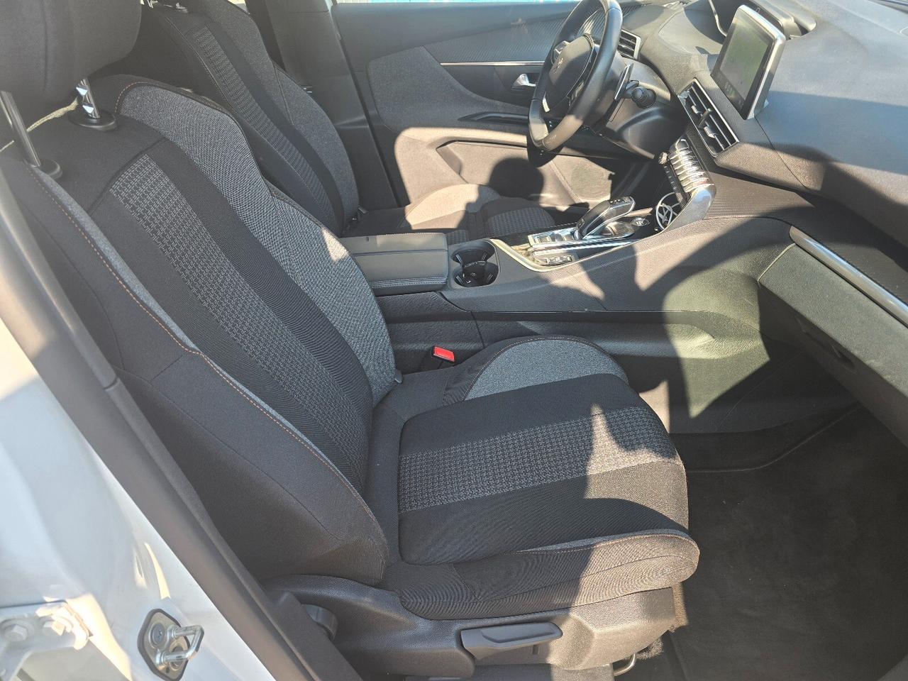 Peugeot 5008 BlueHDi 130 S&S EAT8 Active Pack