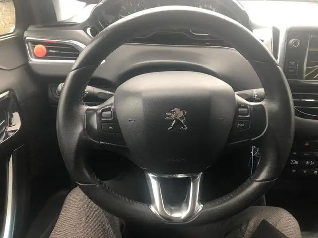 PEUGEOT 208 1.2 VTi 82 CV 5 porte Allure