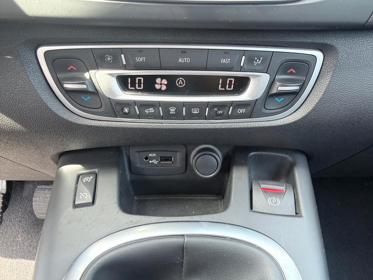 Renault Scenic Scénic X-Mod 1.5 dCi 110CV Luxe