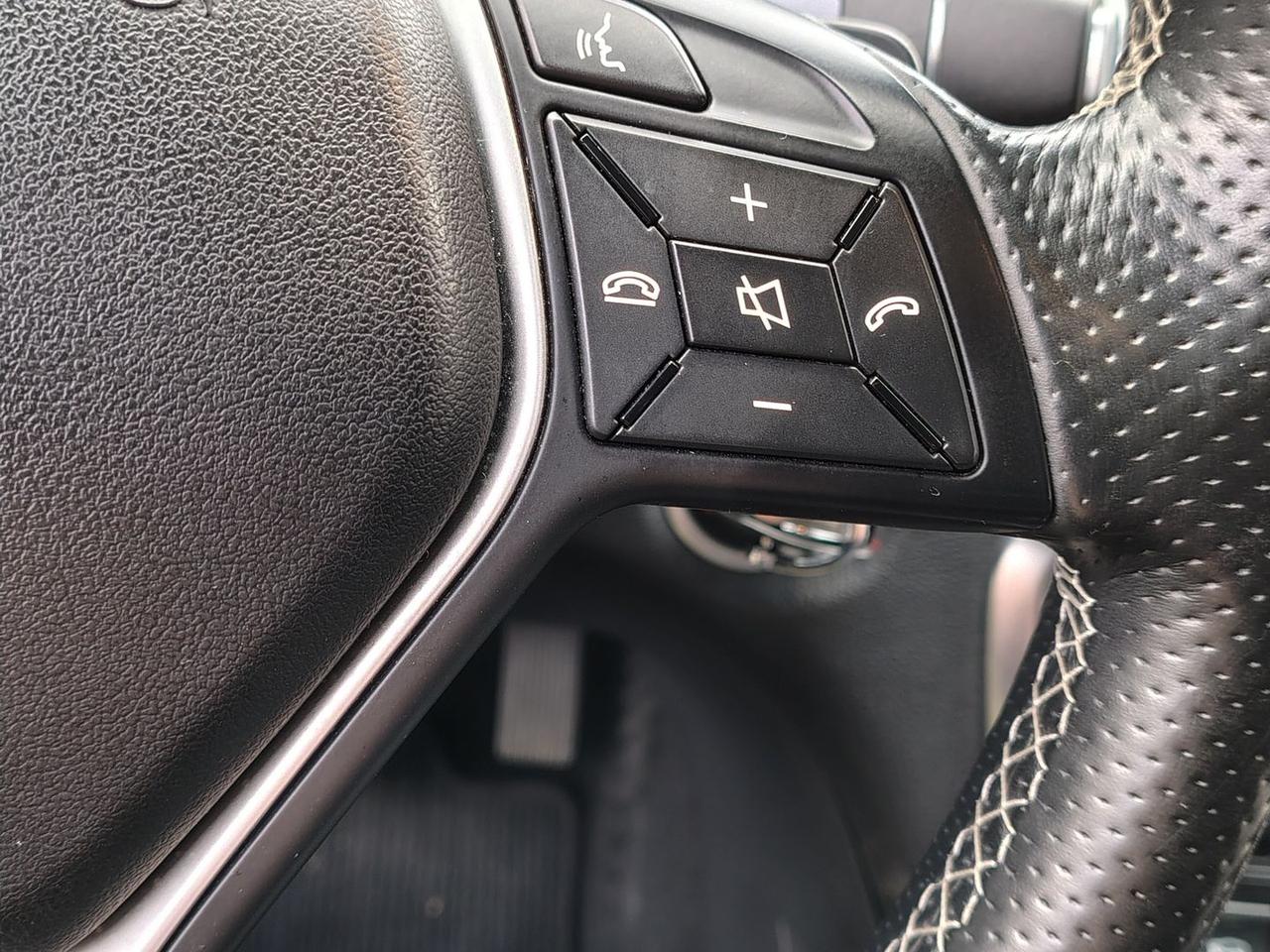 Mercedes-Benz GLA 220 CDI SPORT 4 MATIC AUTO #9122