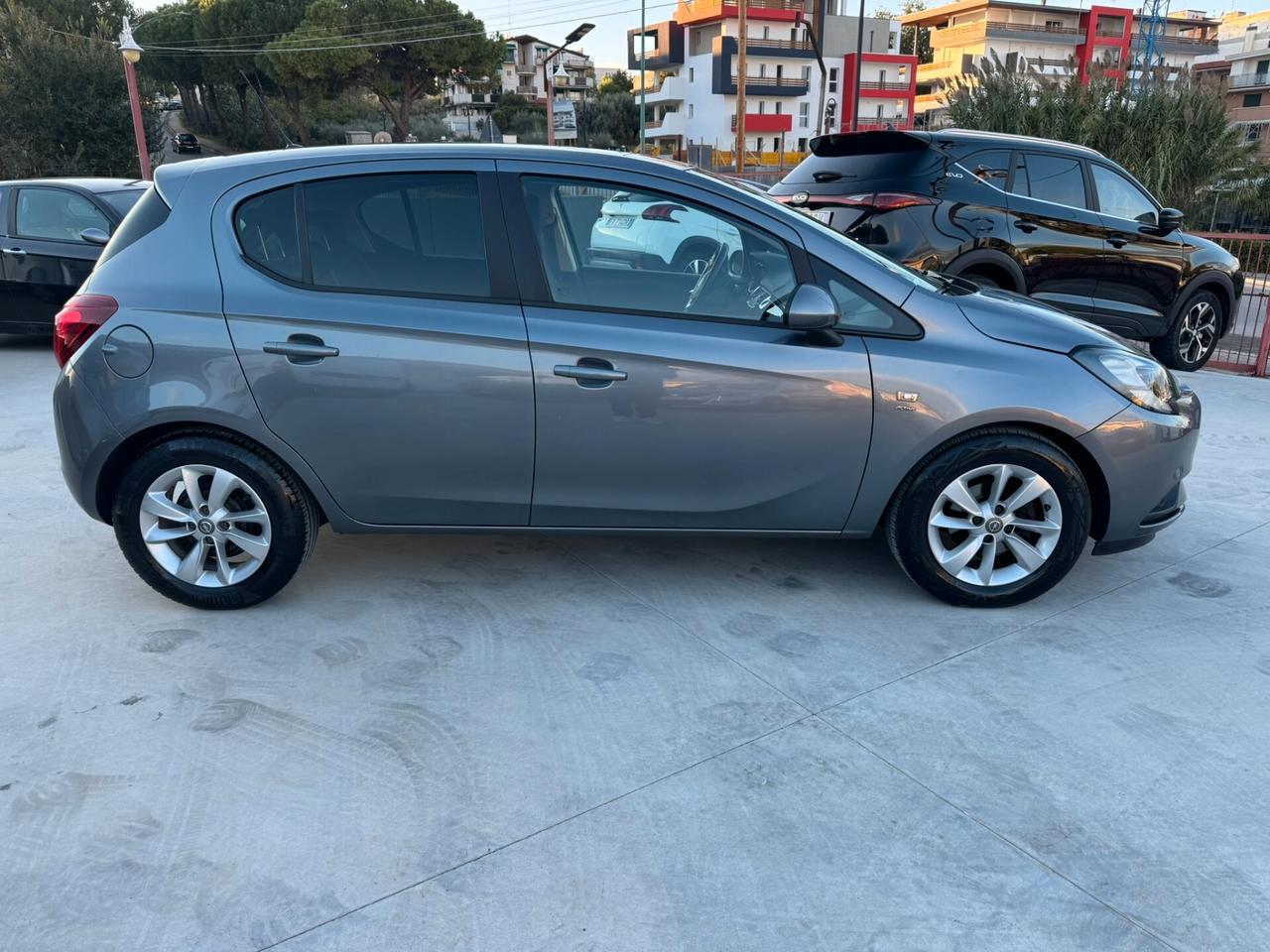Opel Corsa 1.2 5 porte Advance