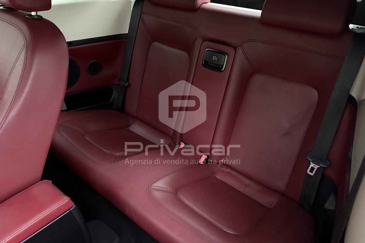 VOLKSWAGEN New Beetle 1.9 TDI 105CV Cabrio Lim. Red Edt.