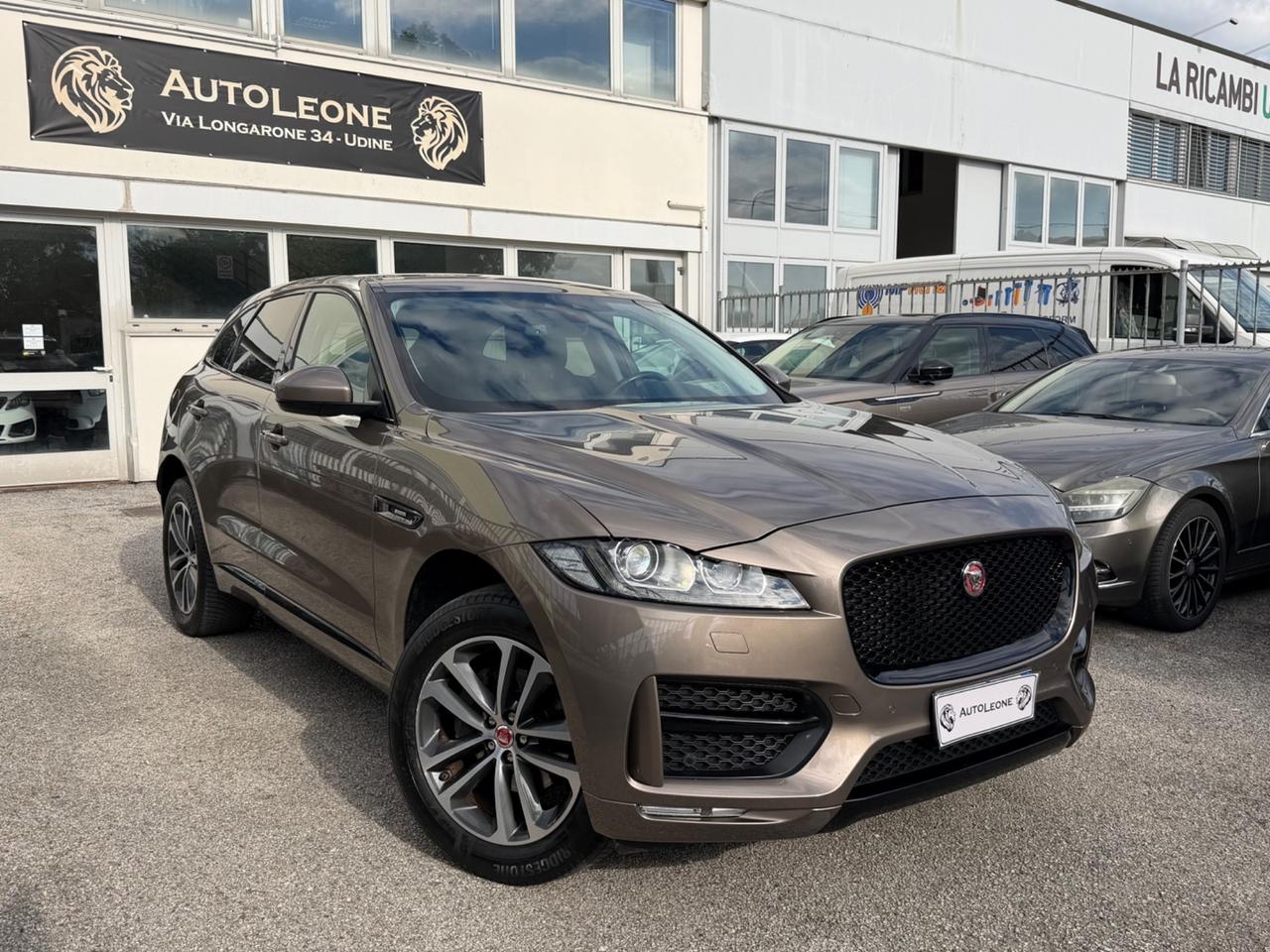 Jaguar F-Pace 2.0 D 180 CV AWD aut. R-Sport