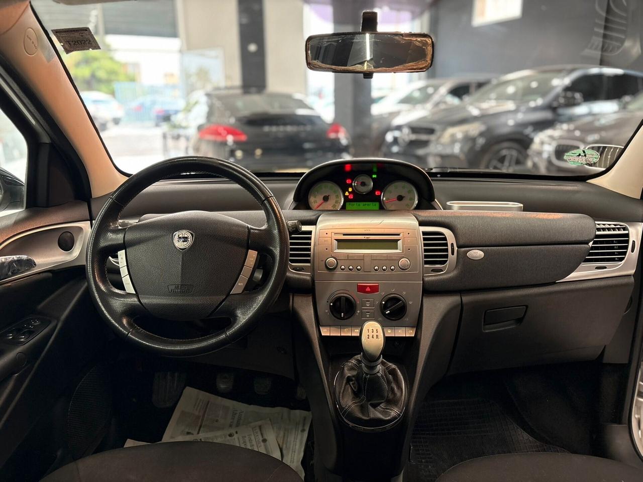 Lancia Ypsilon 1.2 Argento