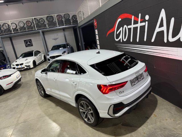 AUDI Q3 45 TFSI COUPE TRIPLO SLINE