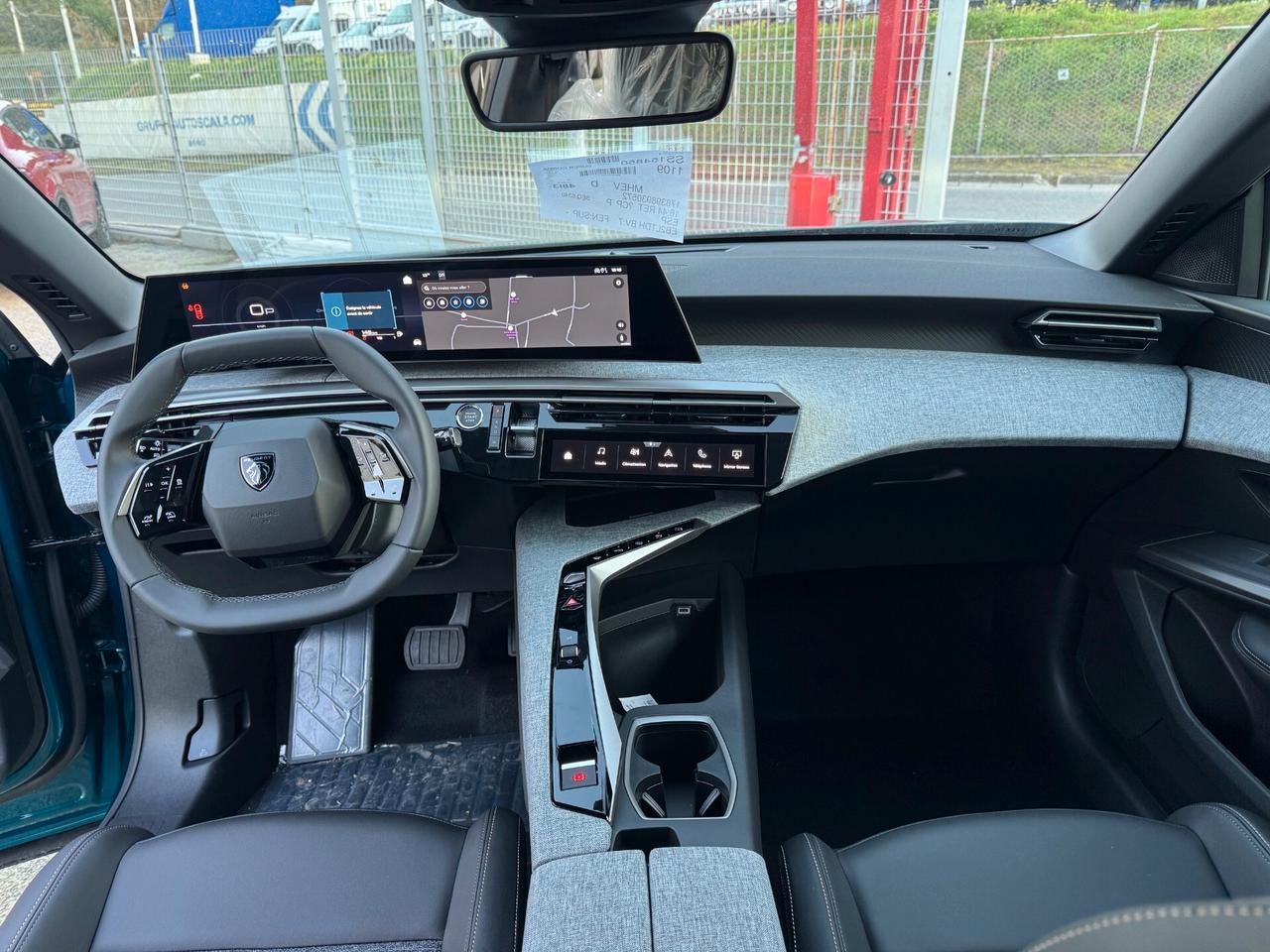 Peugeot New 3008 1.2cc Hybrid 145cv e-DCS6 Allure