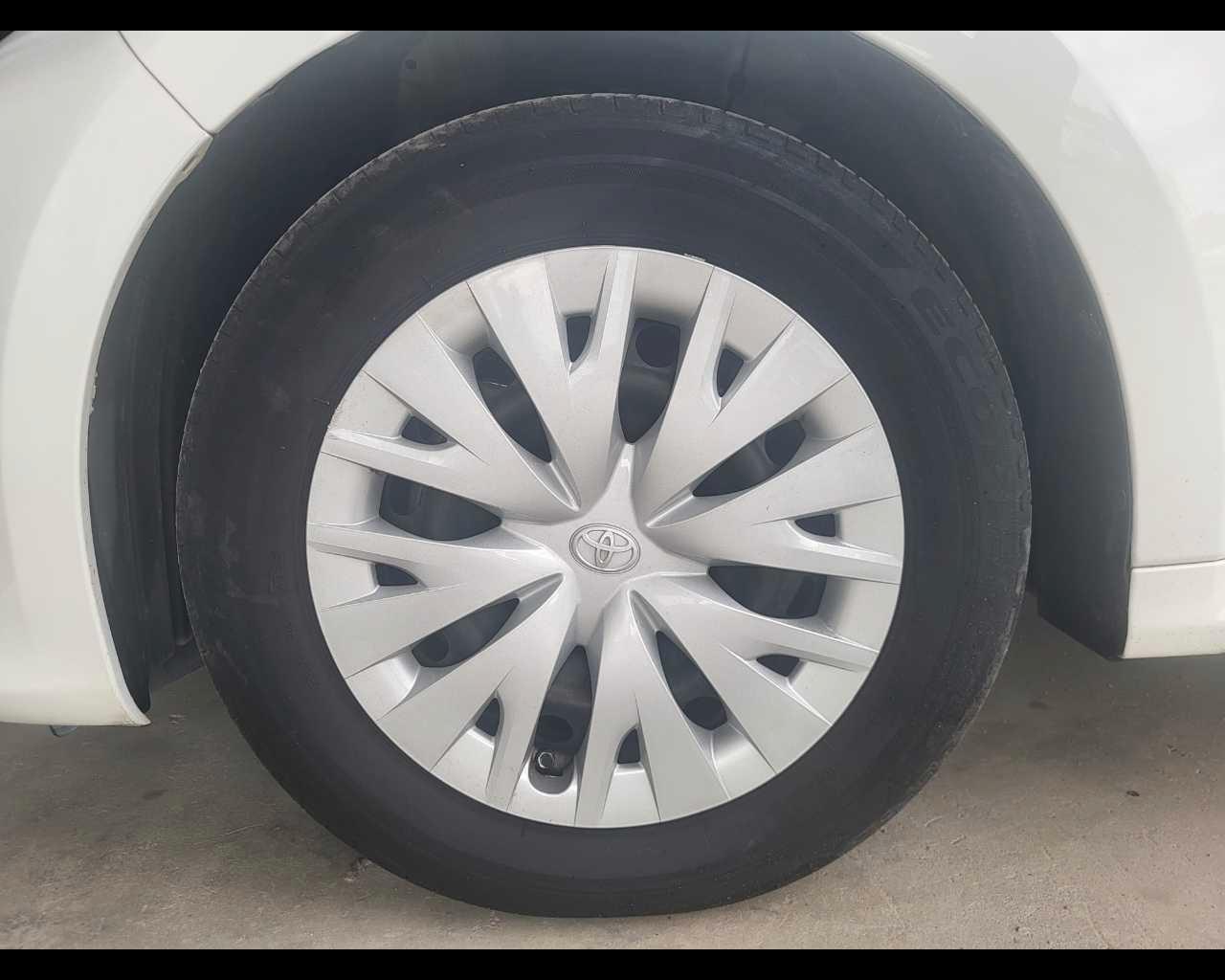 TOYOTA Yaris 1.0 Active