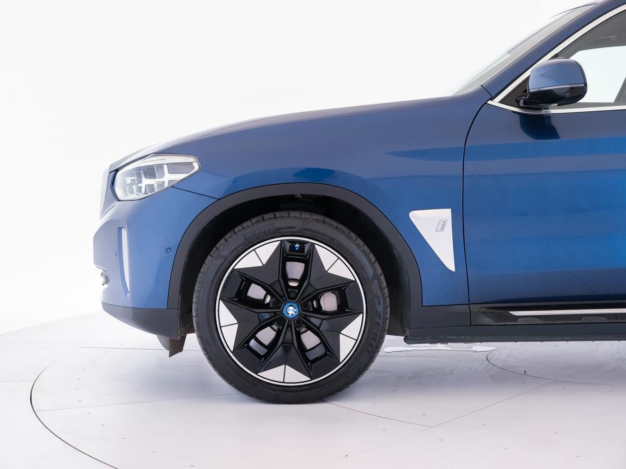 BMW IX3 Impressive - IVA ESPOSTA