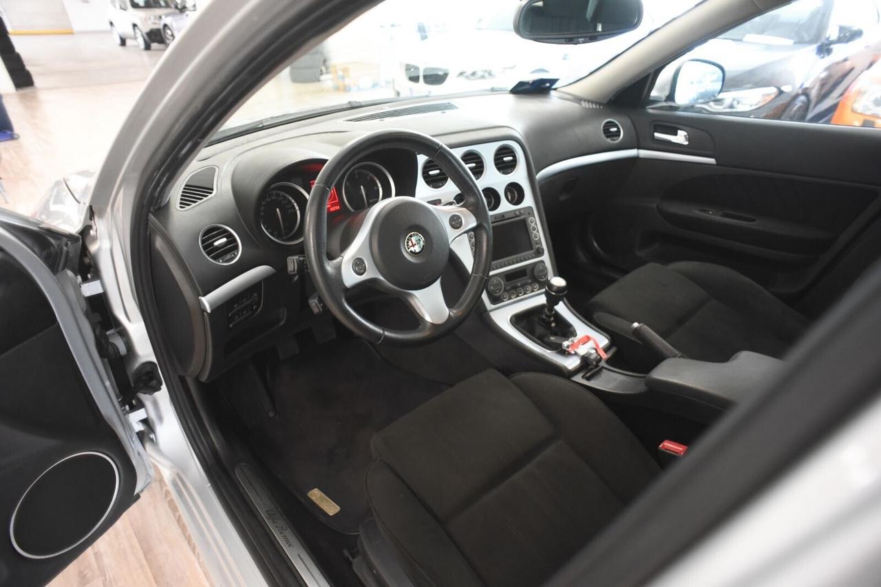 Alfa Romeo 159 1.9 JTDm 16V Exclusive Q-Tronic