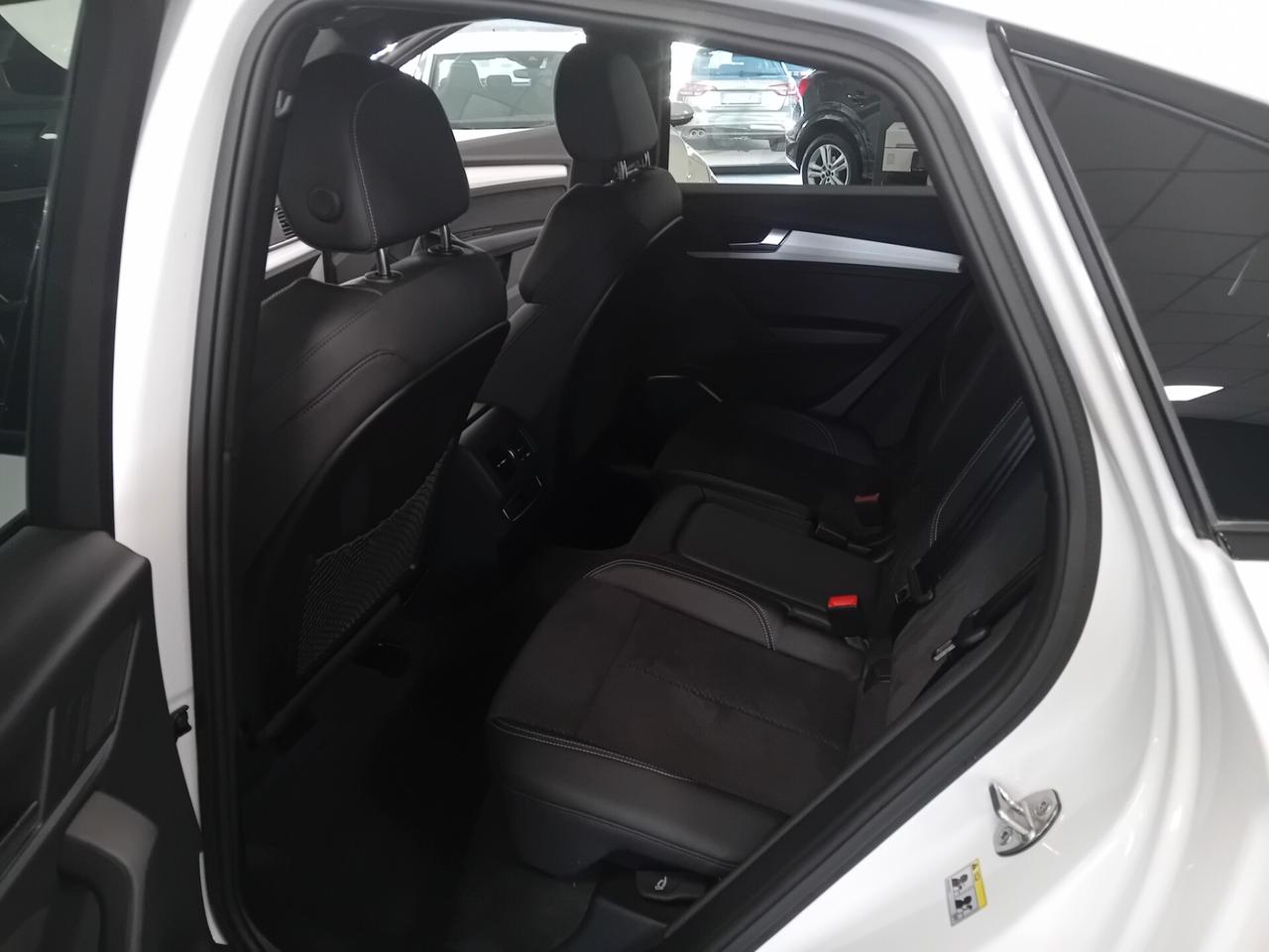 Audi Q5 40 TDI 204 CV quattro S tronic Identity Black