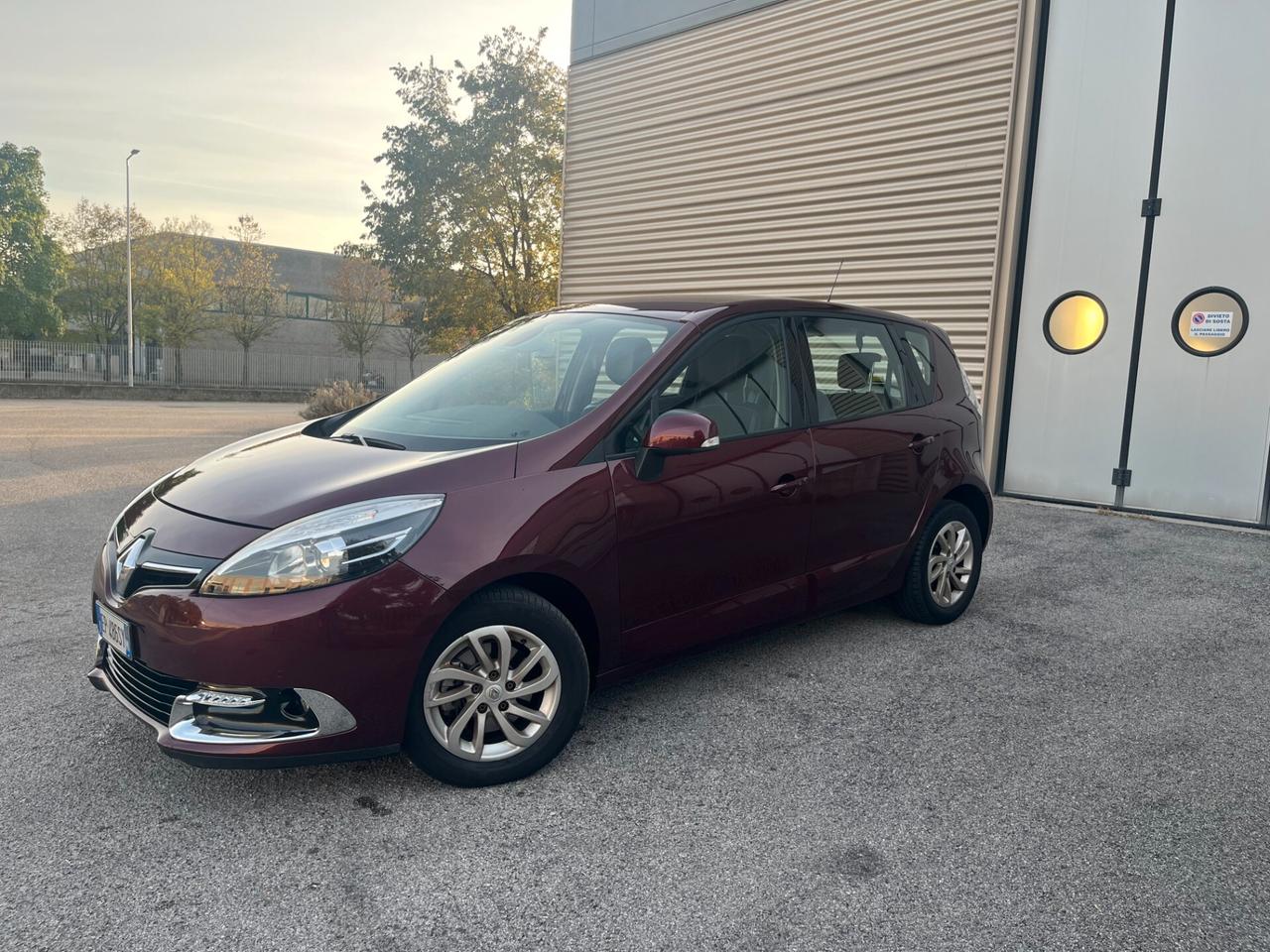 Renault Scenic Scénic XMod 1.5 dCi 110CV EDC Live