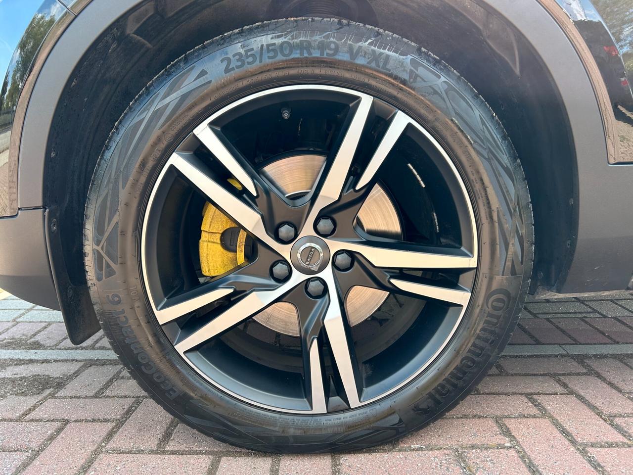 Volvo XC40 D4 AWD Geartronic R-design