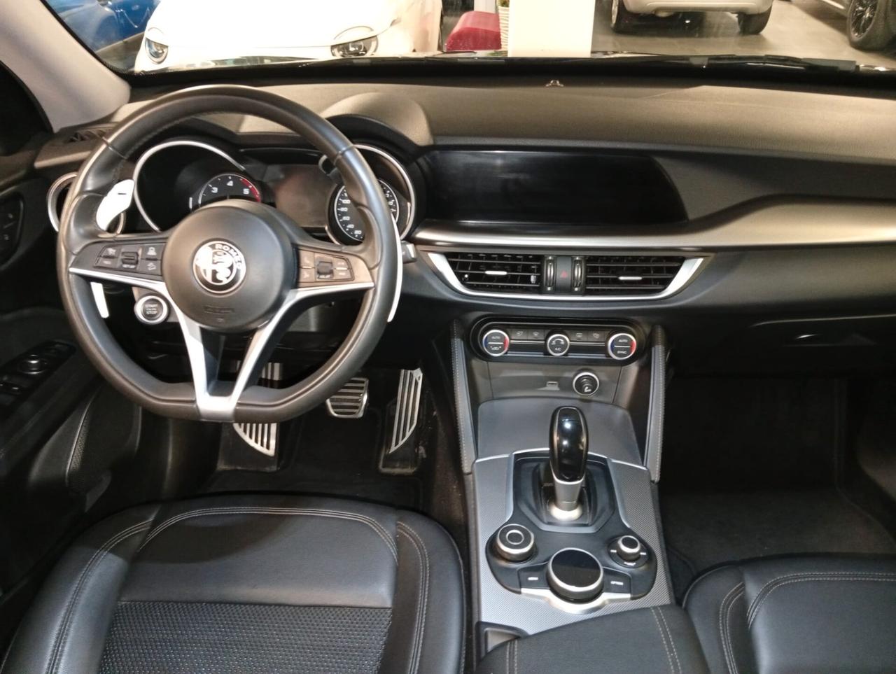 Alfa Romeo Stelvio 2.2 Turbodiesel 210 CV AT8 Q4 Executive