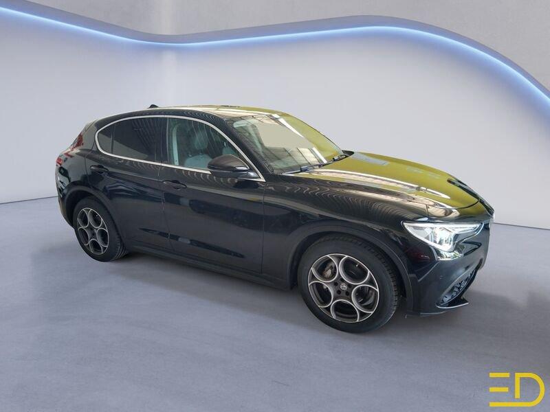 Alfa Romeo Stelvio Stelvio 2.2 t Super rwd 180cv auto