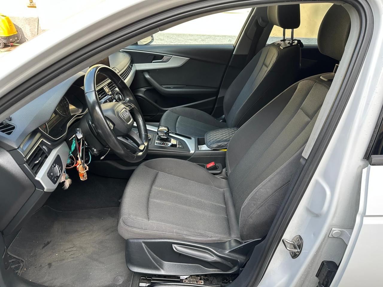 Audi A4 2.0 TDI 150 CV S tronic Business Sport