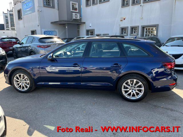 AUDI A4 Avant 40 TDI quattro S tronic Business*tetto