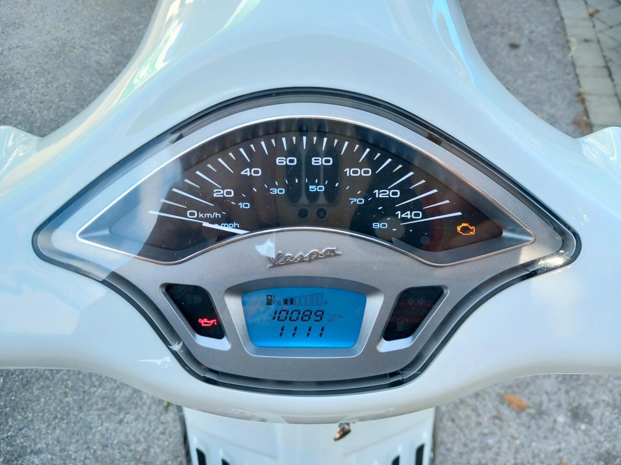 Piaggio Vespa 125 Primavera