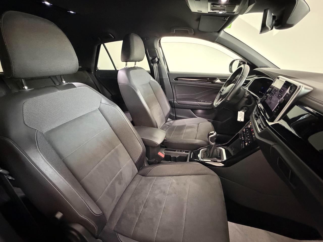 Volkswagen T-Roc 2.0 TDI SCR R-Line LED/NAVI/CAM