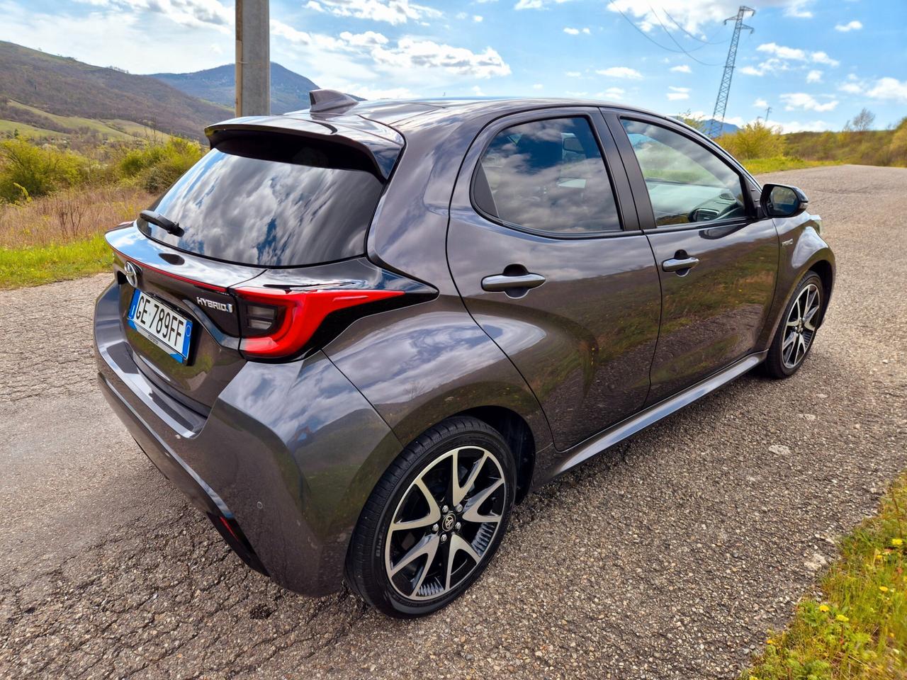 Toyota Yaris 1.5 Hybrid 5 porte Style