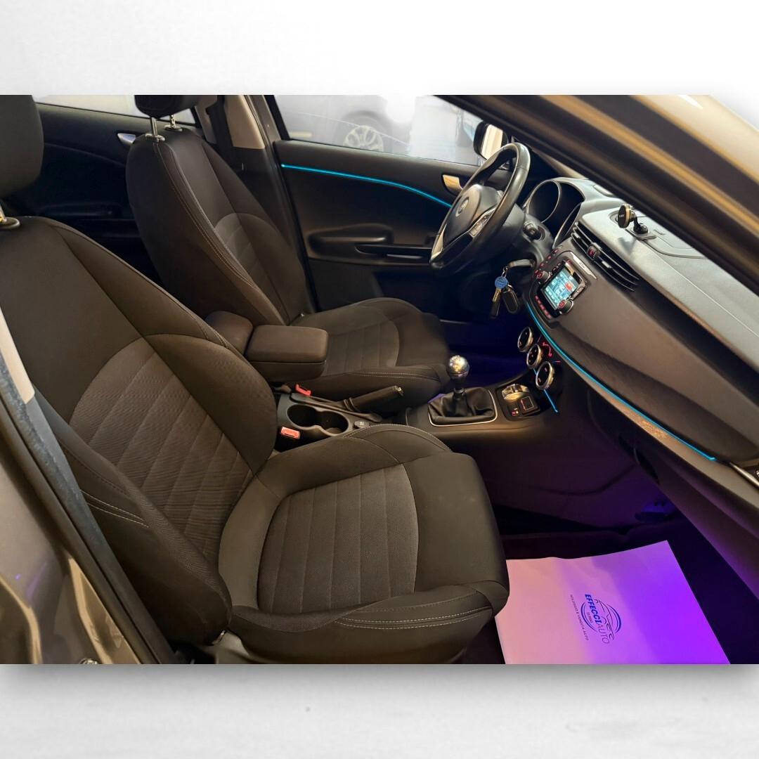 Alfa Romeo Giulietta 1.6 JTDM 120CV Super – Cerchi da 18'' – Doppio scarico