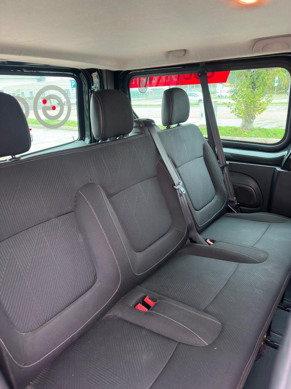 Nissan NV300 29 1.6 dCi Twin Turbo 125CV Start&Stop PL-TN Combi