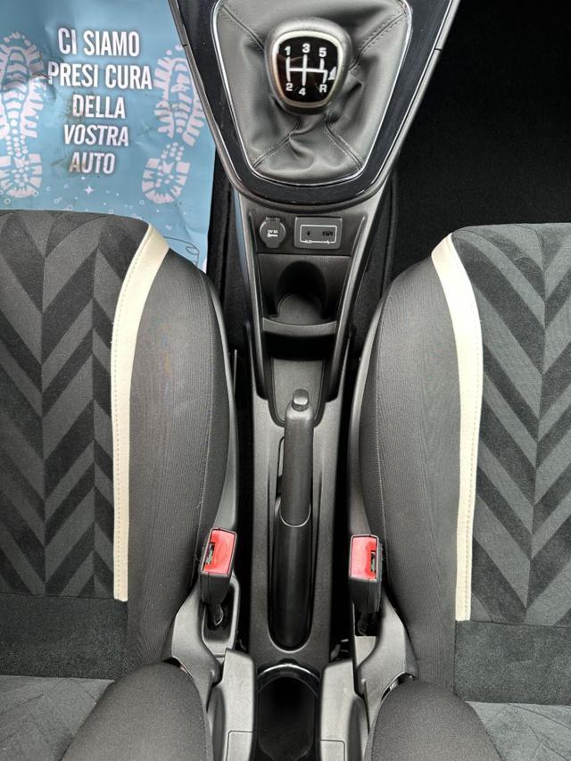 LANCIA Ypsilon 1.2 69 CV 5 porte Gold