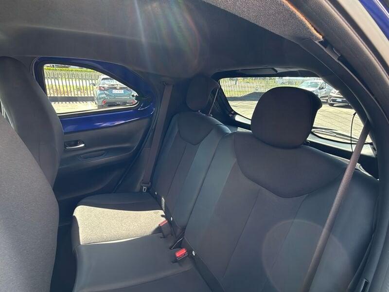 Toyota Aygo X 1.0B (72 CV) Lounge S-CVT
